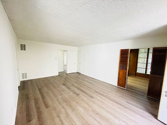 3rd image of 712 N Adams St #1