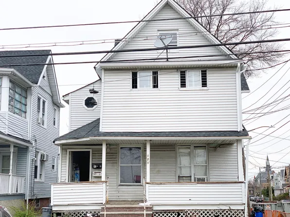 121 Harrison Ave, Staten Island, NY 10302