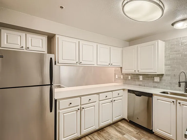 Slate Ridge Apartment Homes — Photo 37