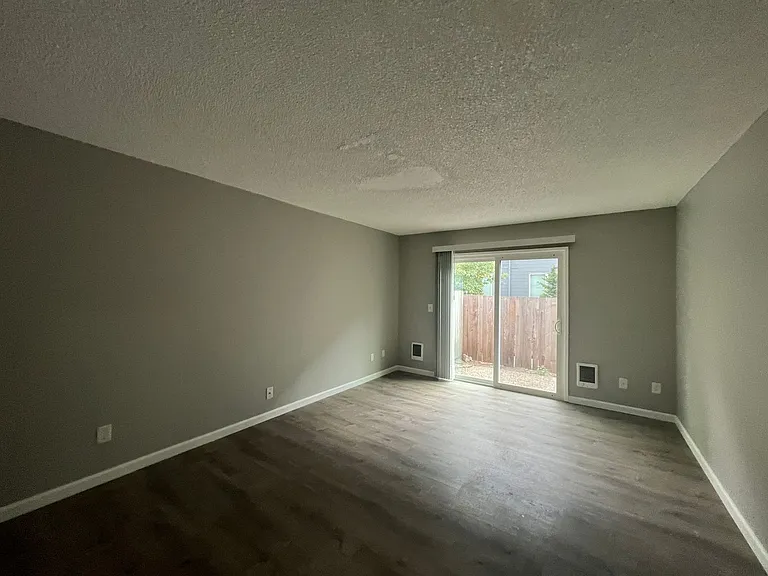 Cape Manor — Photo 27
