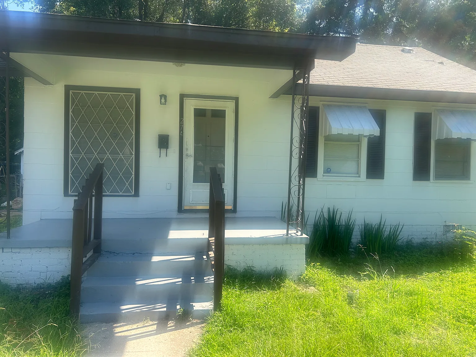 5 bed, 1313 sqft, $1,375 — Photo 1