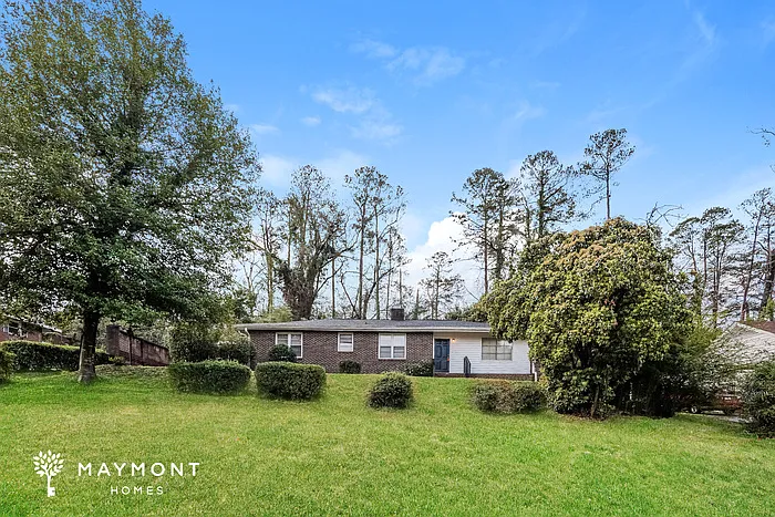 3 bed, 2.0 bath, 1447 sqft, $1,595 — Photo 1