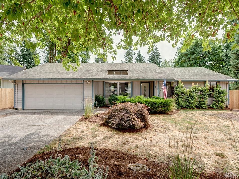 1st image of 400 NE 149th Ct