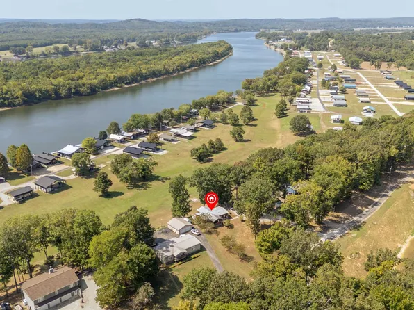 174 Beechview Dr, Clifton, TN 38425