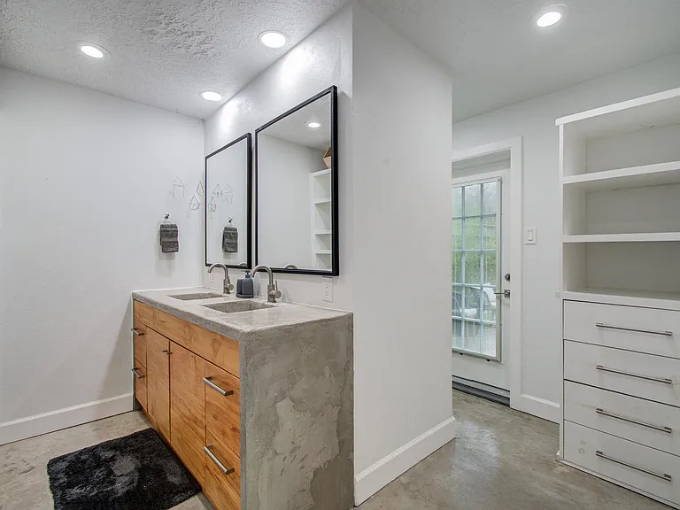 11714 Hillcroft St — Photo 18