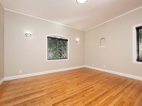 2nd image of 1045 El Camino Real APT 1