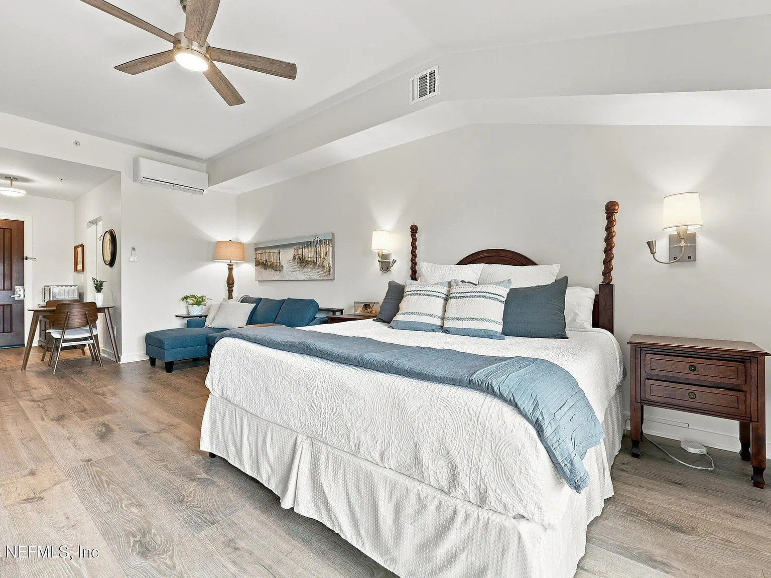 1 bed, 1.0 bath, 452 sqft, $1,900 — Photo 4