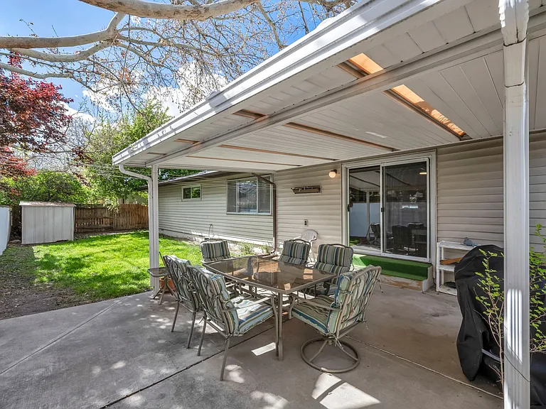 1490 Foster Dr — Photo 43