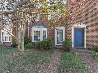 990 Colonial Meadows Way, Virginia Beach, VA 23454