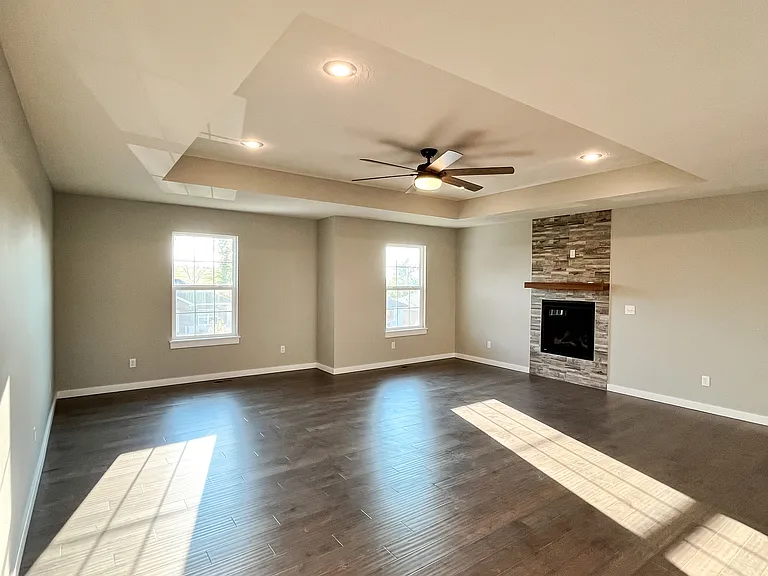 855 S Eastridge — Photo 11