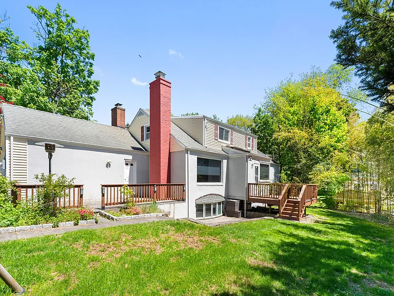 128 Moorland Dr — Photo 20
