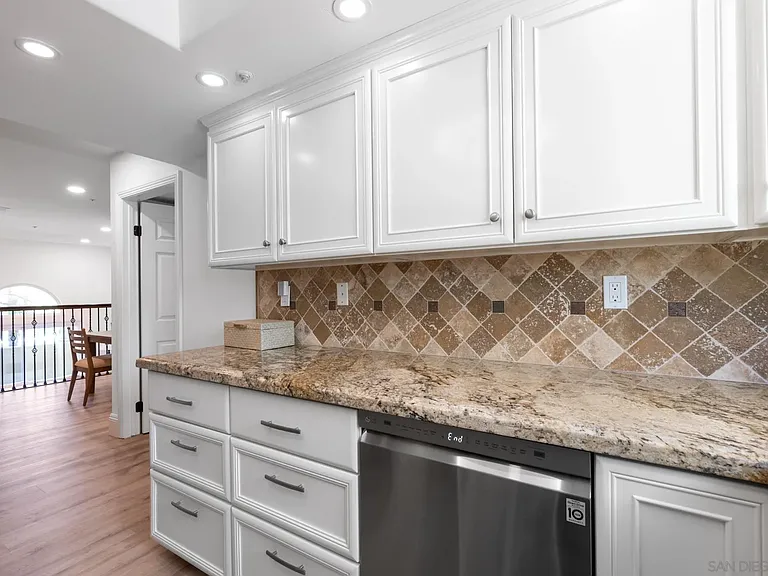 241 S Sierra Ave — Photo 14
