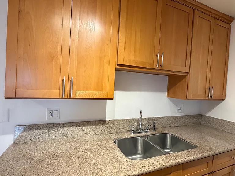 3045 E Theresa St #8 — Photo 10