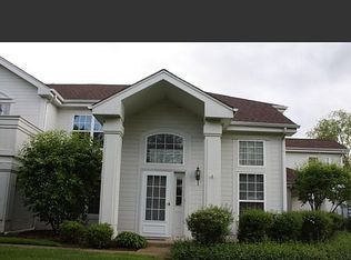 1303 Spencer Ln, Batavia, IL 60510