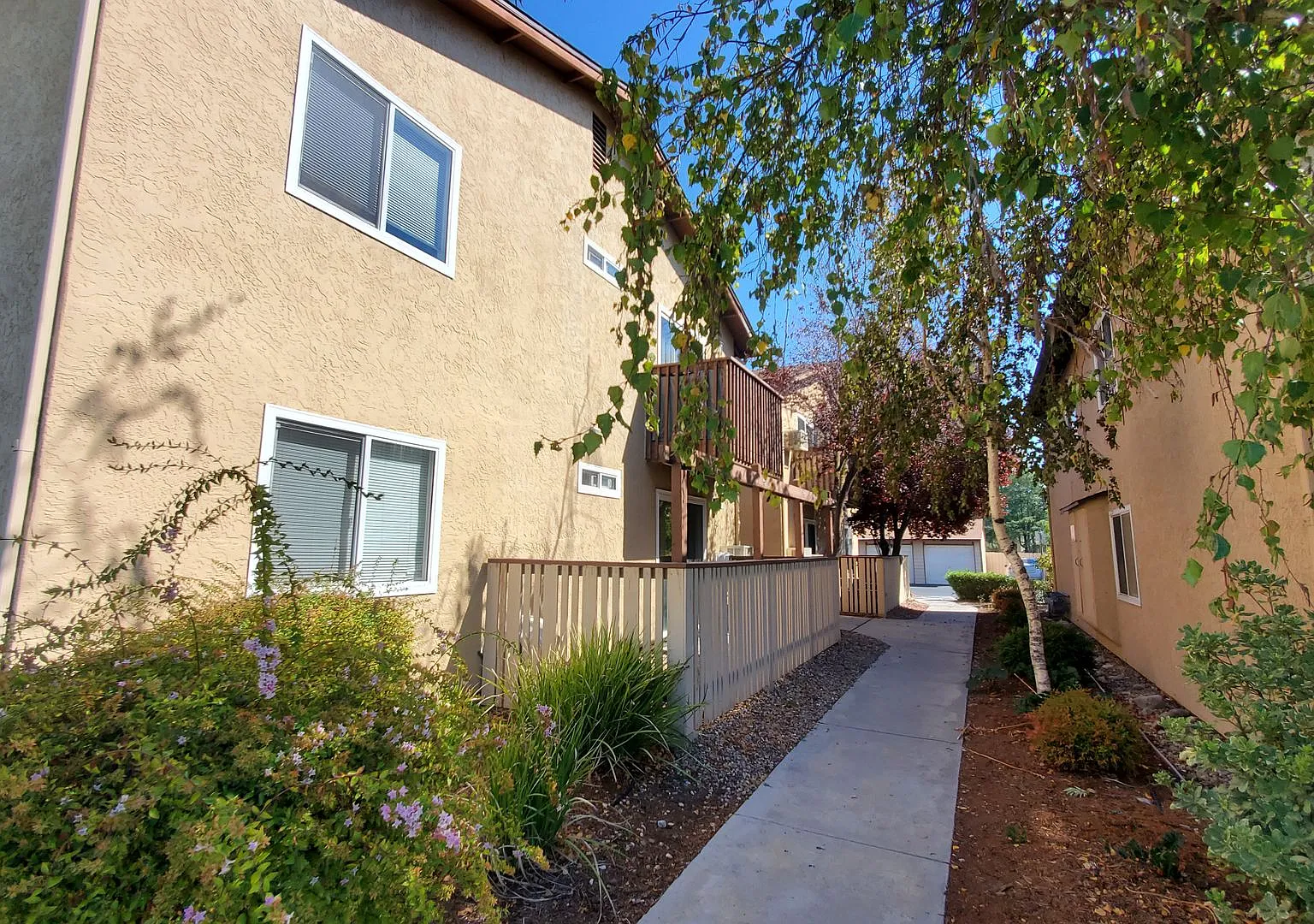 0123 11145-11215 El Camino Real — Photo 2