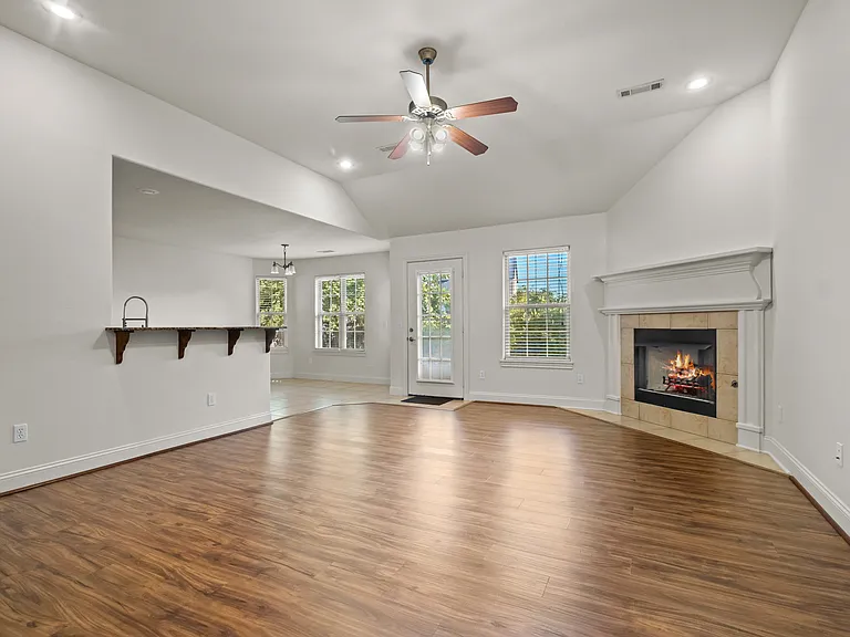 3806 W Tanyard Dr — Photo 2