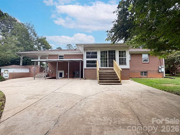 5th image of 411 Roy Eaker Rd