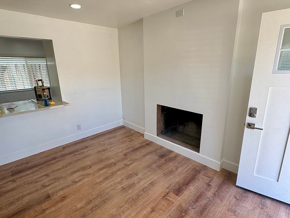 living room/fire place