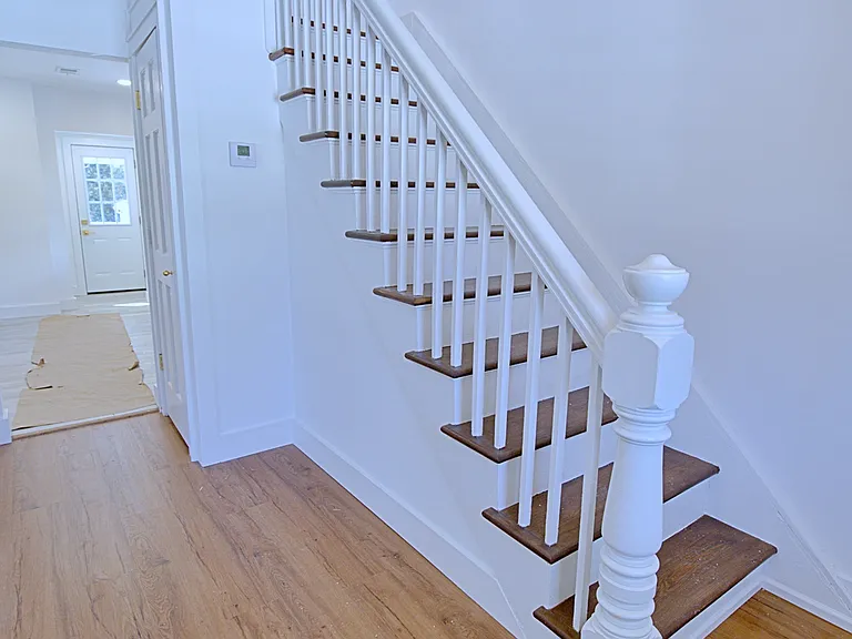 16 Clarke St — Photo 9
