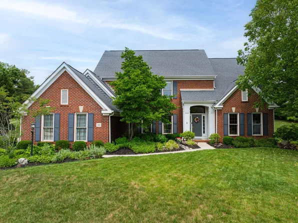 390 Engelwood Ct, Powell, OH 43065