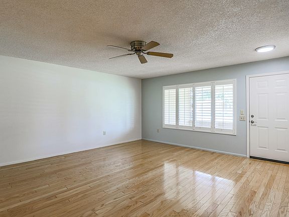 4th image of 9441 W Long Hills Dr