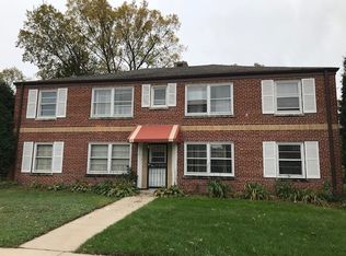 7311 W Center St APT 1, Wauwatosa, WI 53210