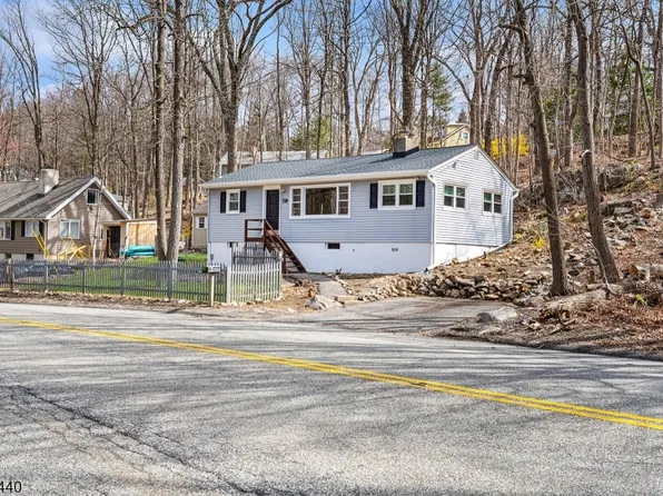 67 Breakneck Rd, Vernon Twp., NJ 07422