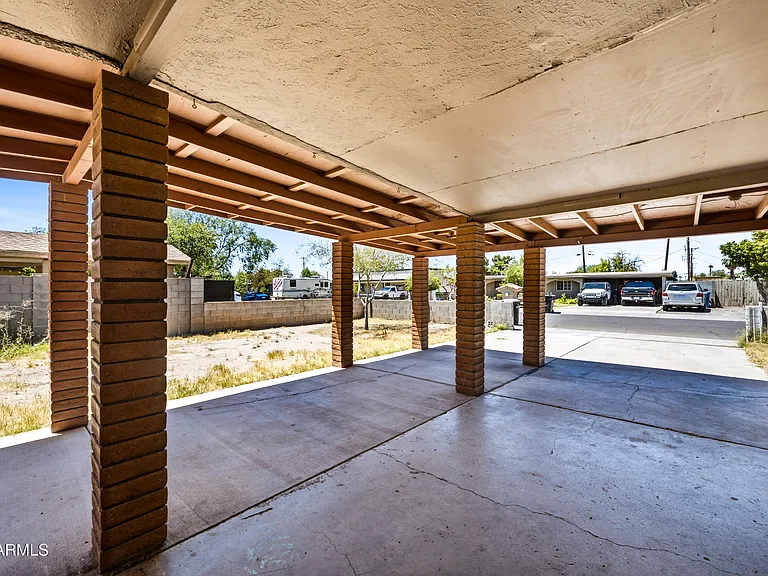 3905 W Almeria Rd #2 — Photo 15