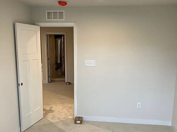 3rd image of 317 Egret Ct