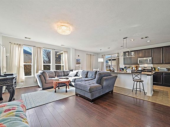 4th image of 11902 Harristown Dr