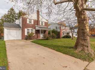 417 E Moreland Rd, Willow Grove, PA 19090