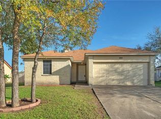 203 Oak River Dr, Cedar Creek, TX 78612