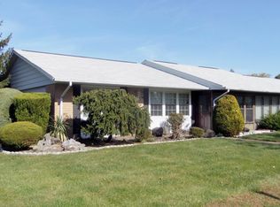 1A Yorkshire Ct, Manchester, NJ 08759