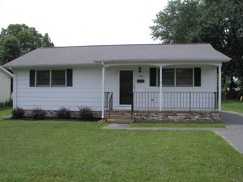 106 Stratford Ave photo 1