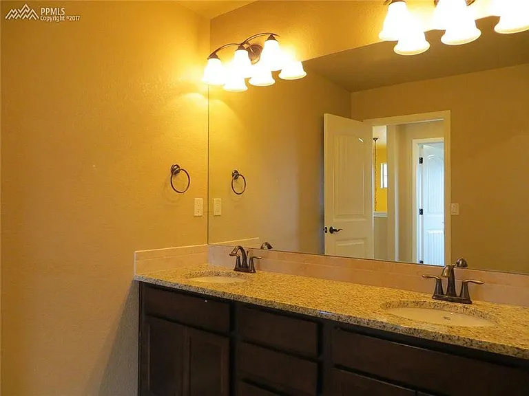 3075 Looking Glass Way — Photo 29