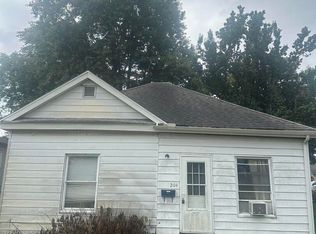 204 E Chester St, Pinckneyville, IL 62274