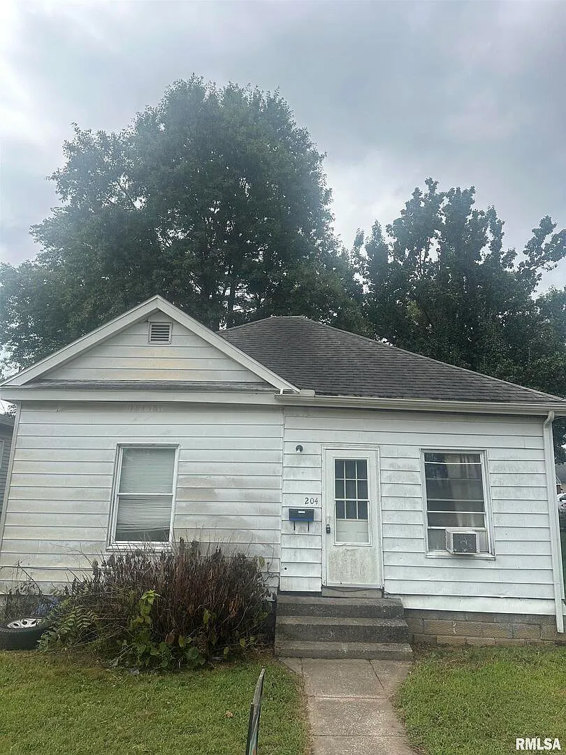 204 E Chester St photo 1