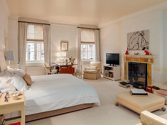 Sold by Sotheby's International Realty | media 16