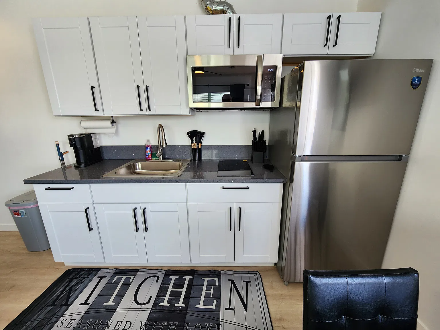 1 bed, 320 sqft, $2,799 — Photo 4