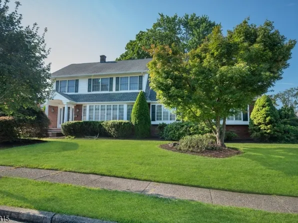 412 Riverview Rd, Pompton Lakes Boro, NJ 07442