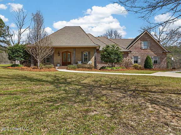 2nd image of 1086 Stewart Mill Rd