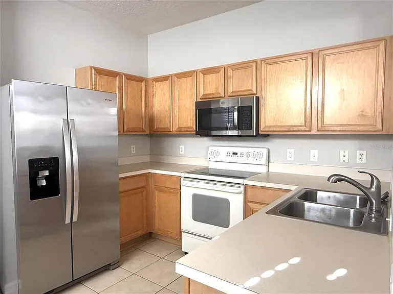 26627 Castleview Way — Photo 7