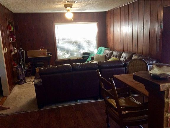 3rd image of 3911 Cedarcrest Ct
