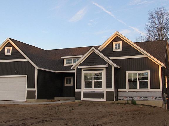 2nd image of 3040 Fransworth Dr