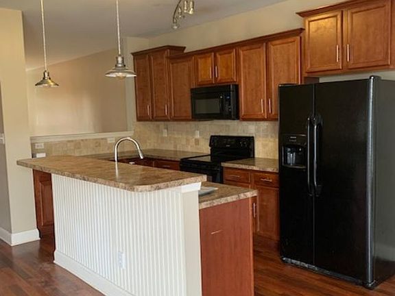 3rd image of 1024 Stonecrop Dr
