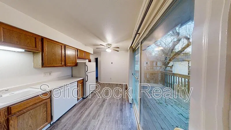 2 bed, 1.0 bath, 785 sqft, $1,000 — Photo 4