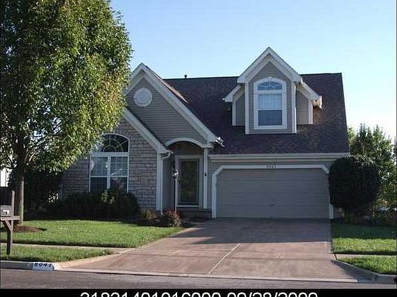 5th image of 8641 Oak Creek Dr