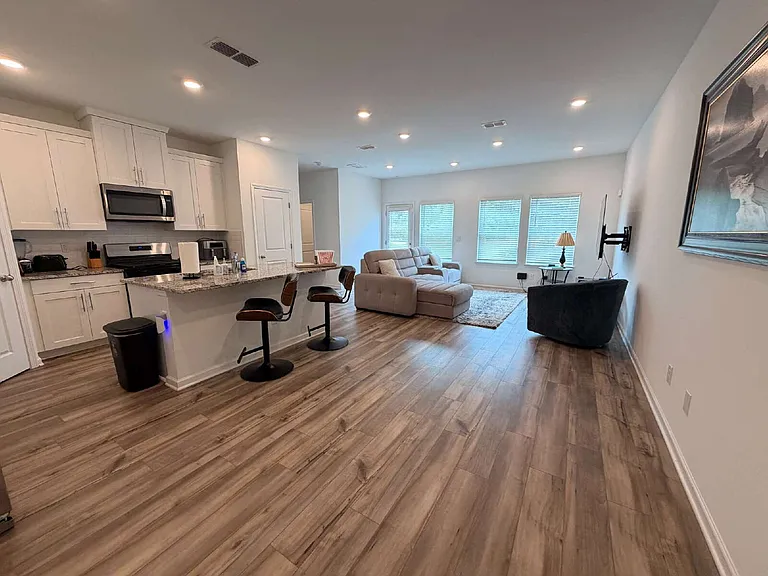 132 Harpy Dr — Photo 3