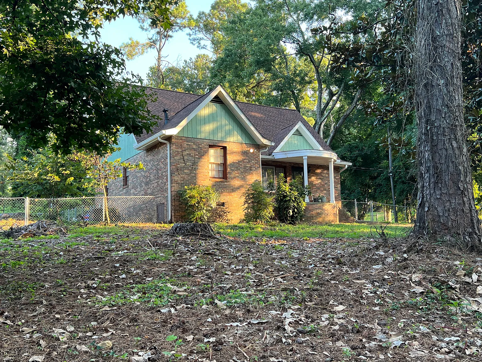 3636 Sunset St — Photo 3