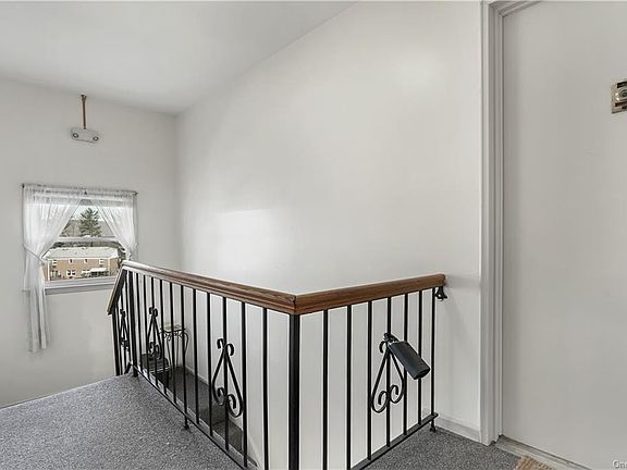 3rd image of 37 Bon Aire Cir APT 8112